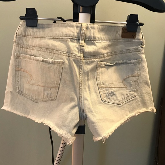 American Eagle Jean shorts size 6 - Picture 2 of 2